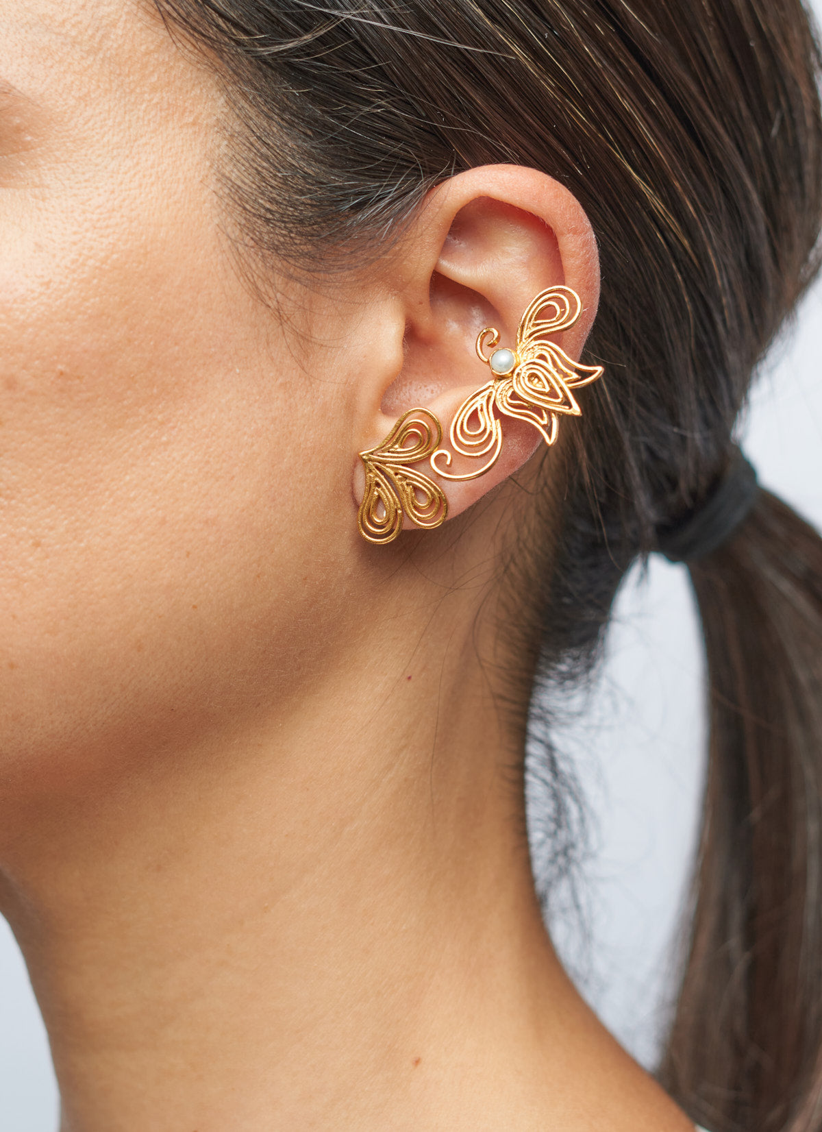Ear Cuff Charlotte Bronte Pearl