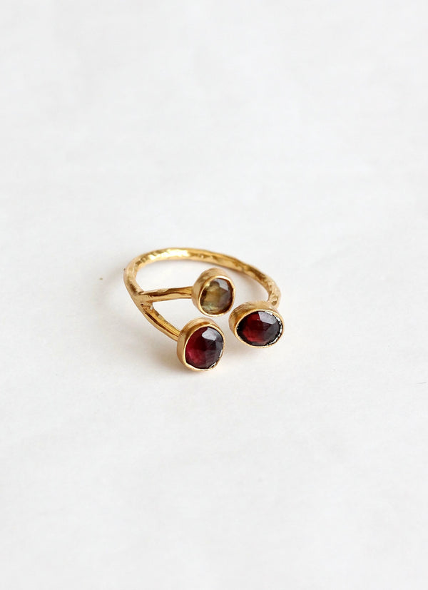 FRANGIPANI GARNET RING