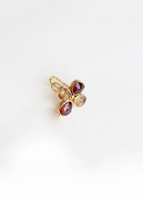 EAR CUFF FRANGIPANI GRANATE