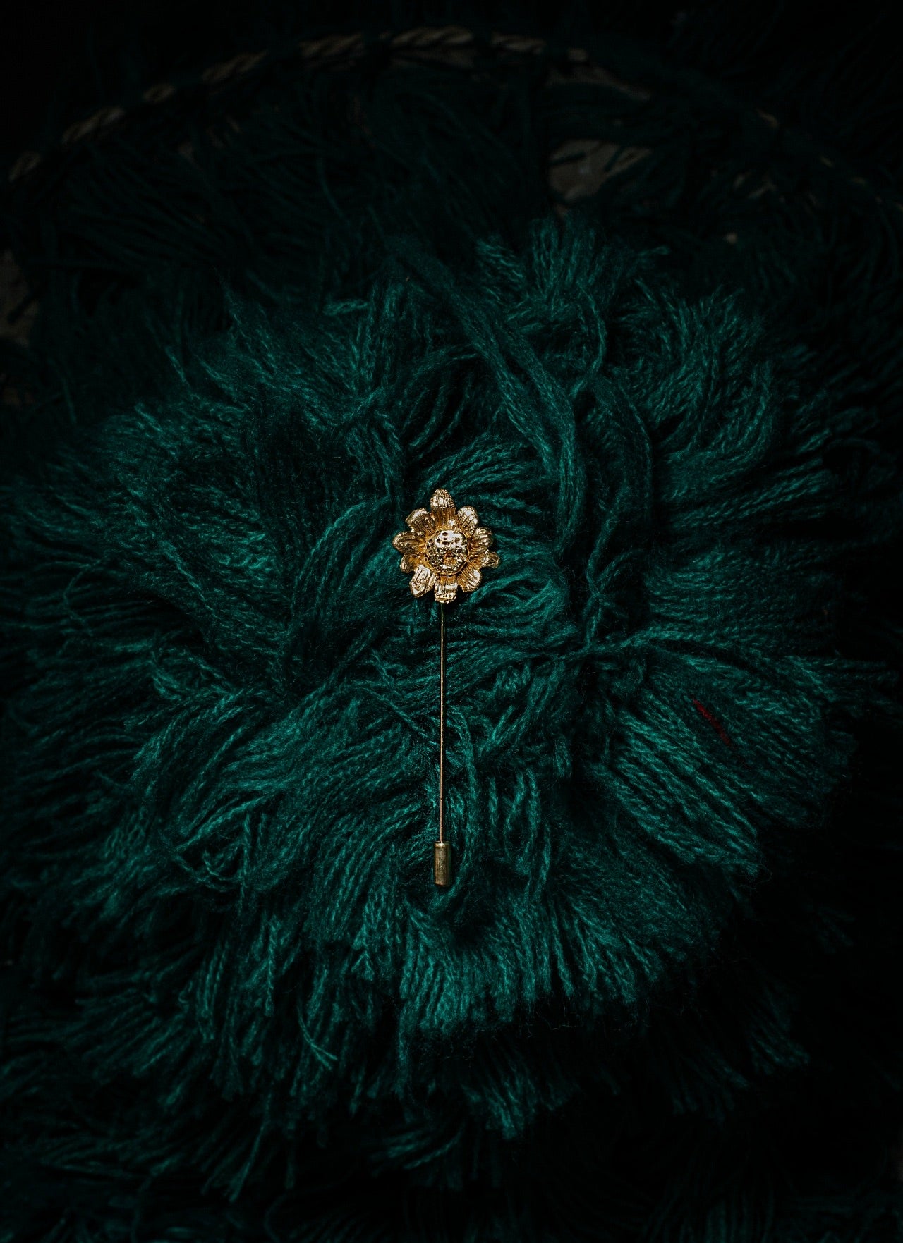 DAISY BROOCH