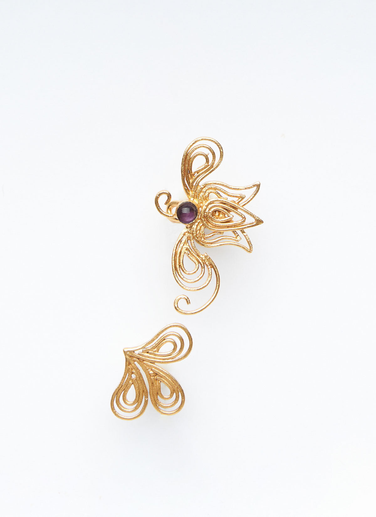 Ear Cuff Charlotte Bronte Amethyst