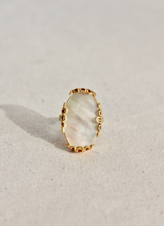 Belle époque mother-of-pearl ring